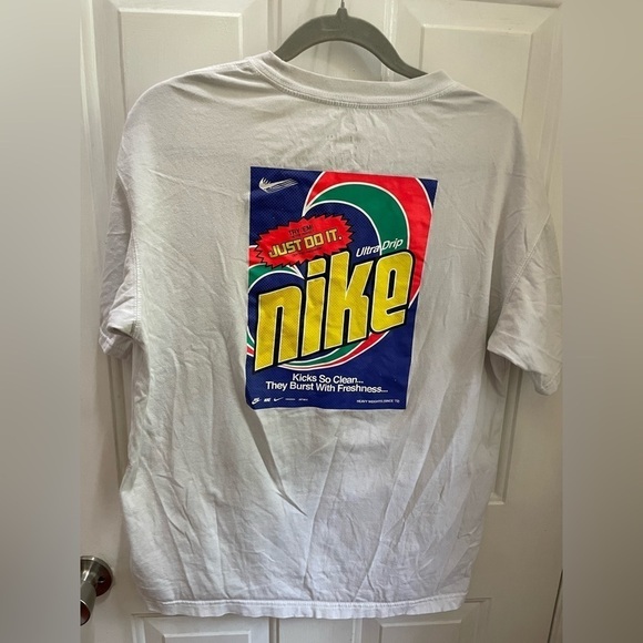 Nike Keep It Clean T-shirt - Picture 4 of 5